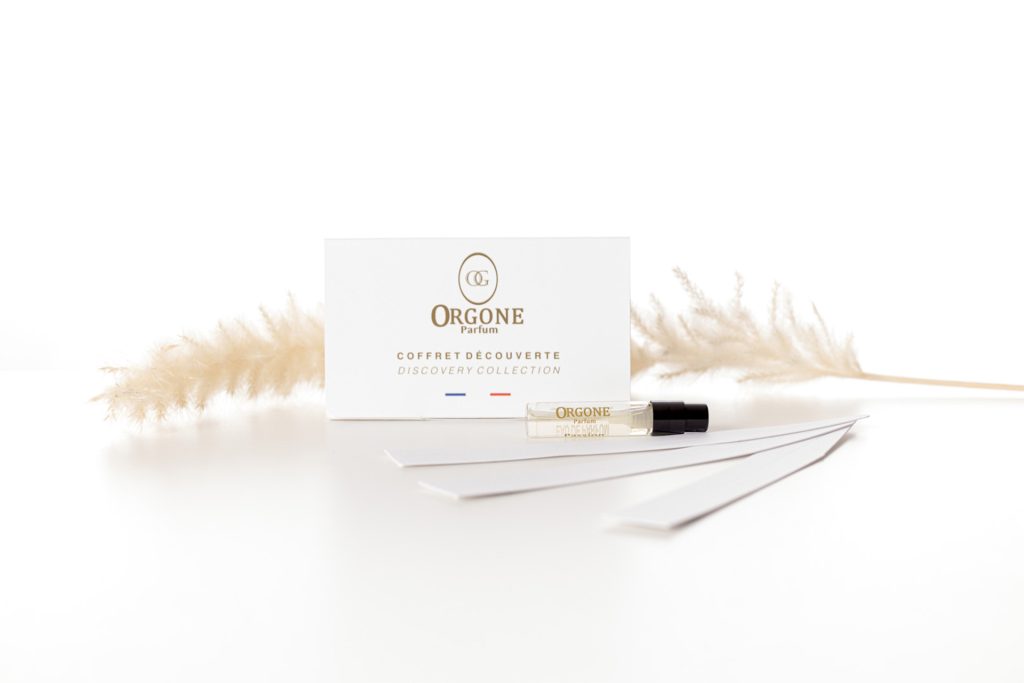 Photo professionnelle d’un produit parfum réalisée par Élodie Civiletti, photographe corporate à Montpellier et Lavérune